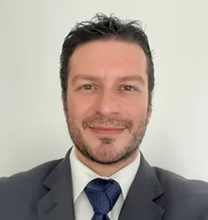 Professor Eduardo Helene