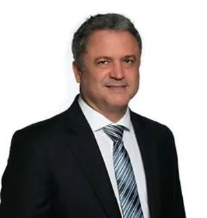 Professor Marcos Stefani