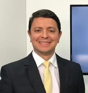 Professor Renee do Ó Souza